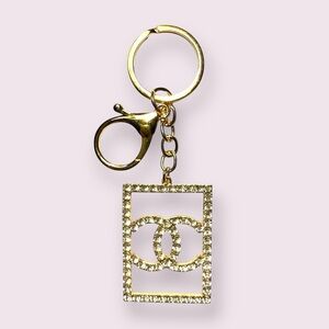 🥳 3/$26 NEW Decorative Gold Key Chain Accessory - Rhinestone Keychain